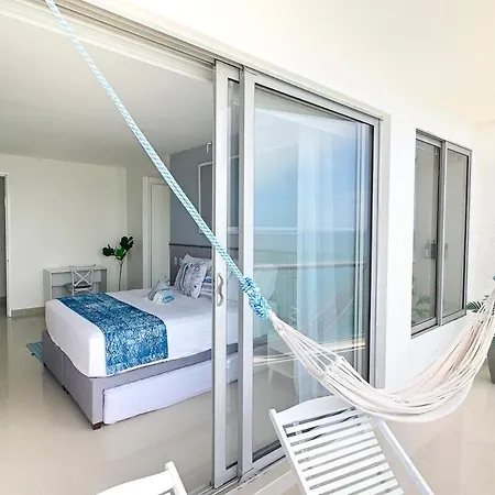 Luxury Oceanfront, Vista Infinita Al Caribe Apartamento *